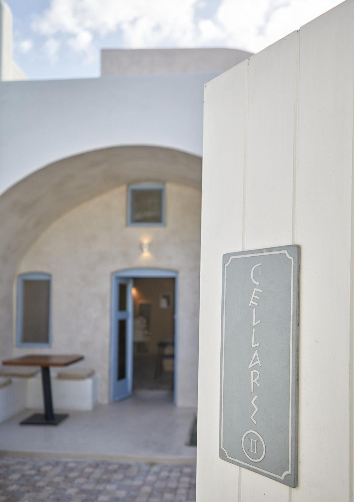 Oia'S Cellars Apartment Exterior photo